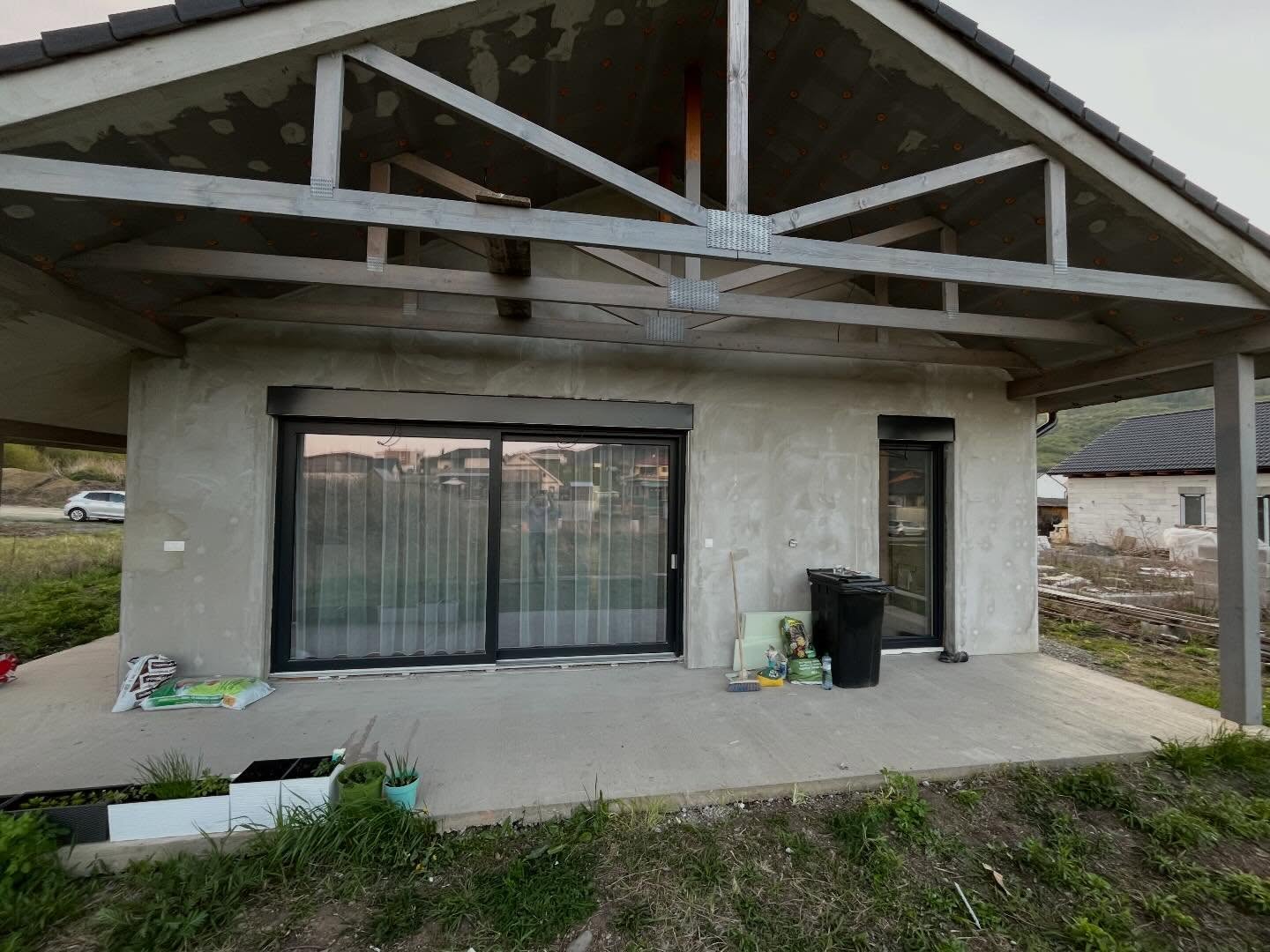 Dodatočná príprava boxov exteriérových žalúzií pred fasádou